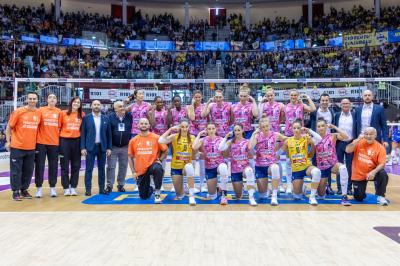 NUMIA VERO VOLLEY MILANO - PROSECCO DOC CARRARO IMOCO CONEGLIANO