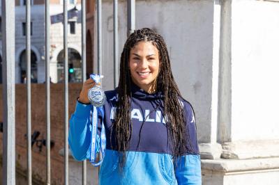 ELENA BORGHI CAMPIONESSA DI CANOA