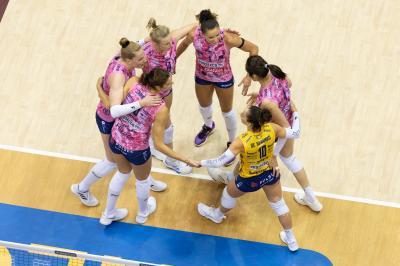 NUMIA VERO VOLLEY MILANO - PROSECCO DOC CARRARO IMOCO CONEGLIANO