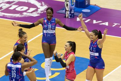 NUMIA VERO VOLLEY MILANO - PROSECCO DOC CARRARO IMOCO CONEGLIANO