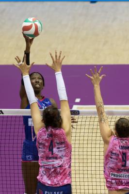 NUMIA VERO VOLLEY MILANO - PROSECCO DOC CARRARO IMOCO CONEGLIANO