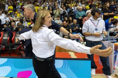 NUMIA VERO VOLLEY MILANO - PROSECCO DOC CARRARO IMOCO CONEGLIANO