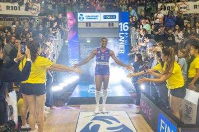 NUMIA VERO VOLLEY MILANO - PROSECCO DOC CARRARO IMOCO CONEGLIANO