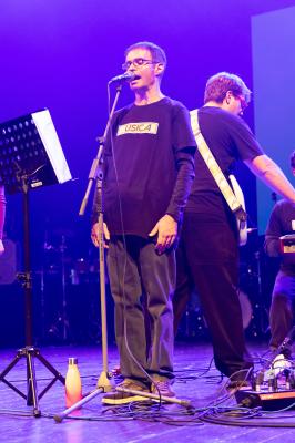 CONCERTO ELIO E LE STORIE TESE FERRARA