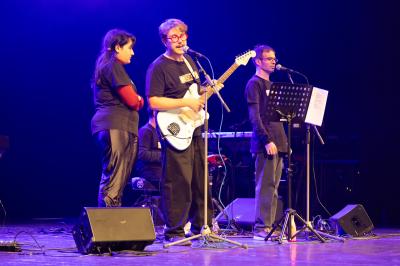 CONCERTO ELIO E LE STORIE TESE FERRARA