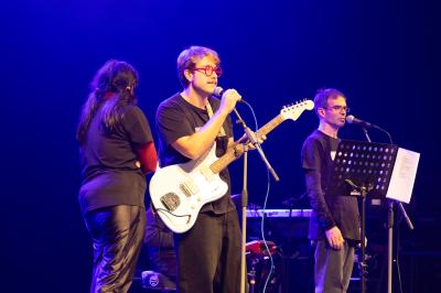 CONCERTO ELIO E LE STORIE TESE FERRARA