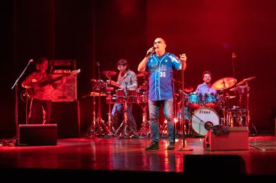 CONCERTO ELIO E LE STORIE TESE FERRARA