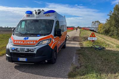 CADUTA IN BICI CICLABILE DESTRA PO FRANCOLINO