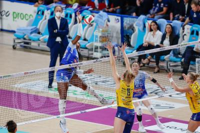 IGOR GORGONZOLA NOVARA - PROSECCO DOC CARRARO IMOCO CONEGLIANO