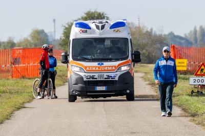 CADUTA IN BICI CICLABILE DESTRA PO FRANCOLINO