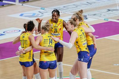 IGOR GORGONZOLA NOVARA - PROSECCO DOC CARRARO IMOCO CONEGLIANO