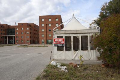 EX CHIOSCO CAFFE' LACRIMA VIA SCALAMBRA FERRARA