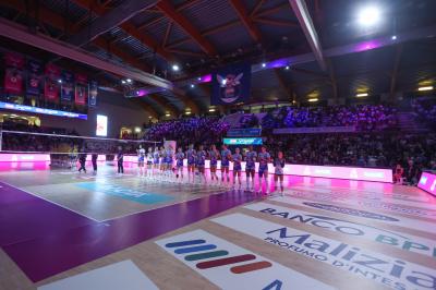 IGOR GORGONZOLA NOVARA - PROSECCO DOC CARRARO IMOCO CONEGLIANO