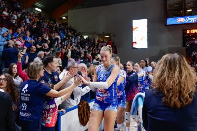 IGOR GORGONZOLA NOVARA - PROSECCO DOC CARRARO IMOCO CONEGLIANO