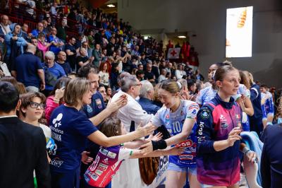 IGOR GORGONZOLA NOVARA - PROSECCO DOC CARRARO IMOCO CONEGLIANO