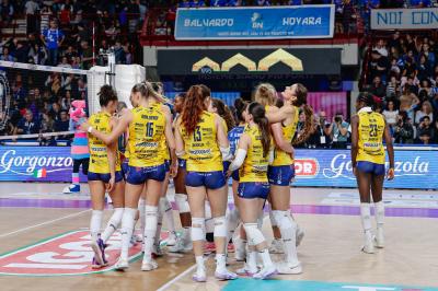 IGOR GORGONZOLA NOVARA - PROSECCO DOC CARRARO IMOCO CONEGLIANO