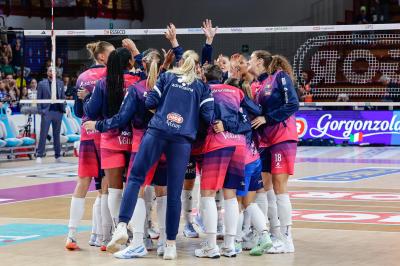 IGOR GORGONZOLA NOVARA - PROSECCO DOC CARRARO IMOCO CONEGLIANO