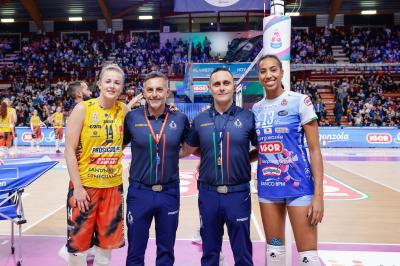 IGOR GORGONZOLA NOVARA - PROSECCO DOC CARRARO IMOCO CONEGLIANO