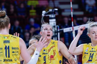 IGOR GORGONZOLA NOVARA - PROSECCO DOC CARRARO IMOCO CONEGLIANO