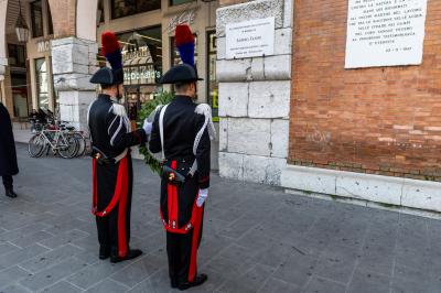 CORONA LAPIDE INVALIDI SUL LAVORO