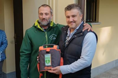 DONAZIONE DEFIBRILLATORE VIA FAVERO