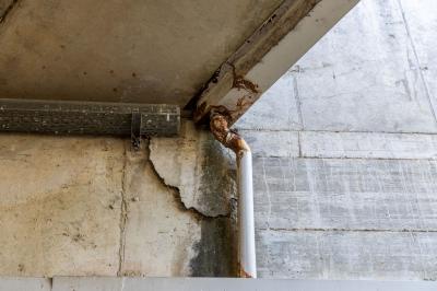 SOTTOPASSAGGIO CHIUSO OSPEDALE DI CONA