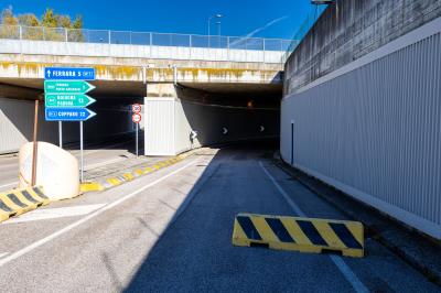 SOTTOPASSAGGIO CHIUSO OSPEDALE DI CONA