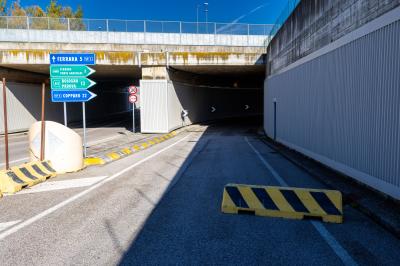 SOTTOPASSAGGIO CHIUSO OSPEDALE DI CONA