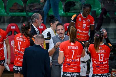 HONDA CUNEO GRANDA VOLLEY -  IL BISONTE FIRENZE