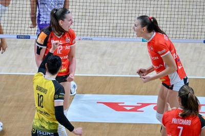 HONDA CUNEO GRANDA VOLLEY -  IL BISONTE FIRENZE