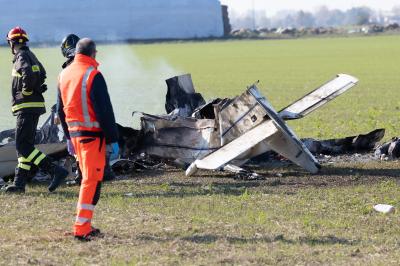 AEREO ULTRALEGGERO PRECIPITATO CONA