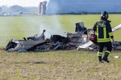 AEREO ULTRALEGGERO PRECIPITATO CONA