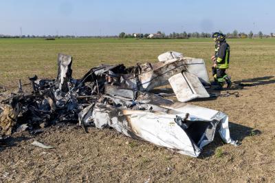 AEREO ULTRALEGGERO PRECIPITATO CONA
