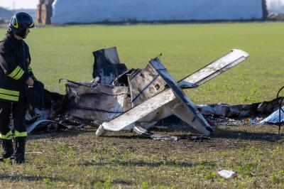 AEREO ULTRALEGGERO PRECIPITATO CONA