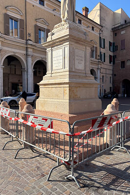 FITTONE STATUA SAVONAROLA ABBATTUTO