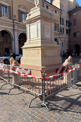 FITTONE STATUA SAVONAROLA ABBATTUTO