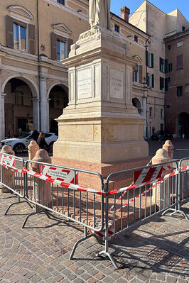 FITTONE STATUA SAVONAROLA ABBATTUTO