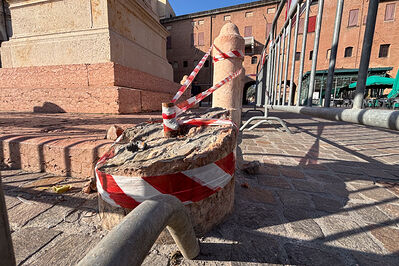 FITTONE STATUA SAVONAROLA ABBATTUTO