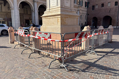 FITTONE STATUA SAVONAROLA ABBATTUTO