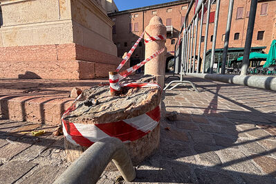 FITTONE STATUA SAVONAROLA ABBATTUTO