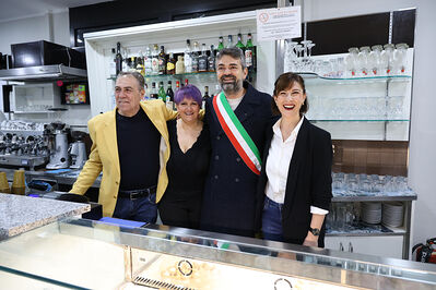 INAUGURAZIONE BAR MAI GUAI GRATTACIELO