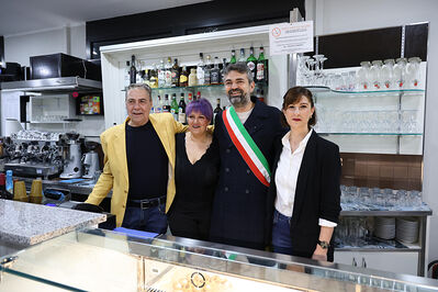 INAUGURAZIONE BAR MAI GUAI GRATTACIELO