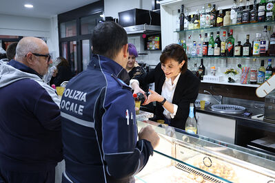 INAUGURAZIONE BAR MAI GUAI GRATTACIELO