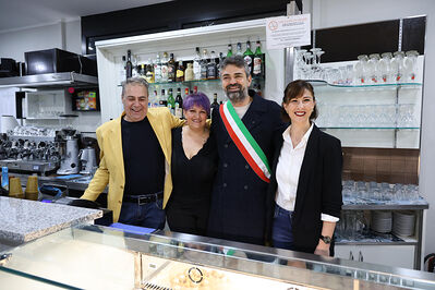 INAUGURAZIONE BAR MAI GUAI GRATTACIELO