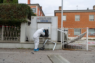 ASSALTO BANCOMAT SAN MARTINO