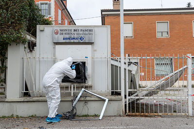 ASSALTO BANCOMAT SAN MARTINO