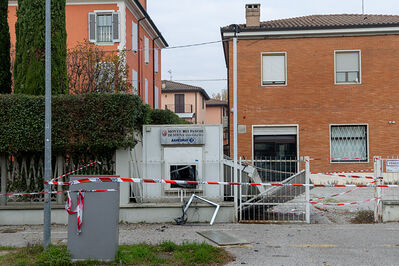 ASSALTO BANCOMAT SAN MARTINO