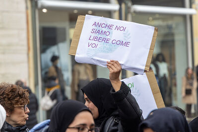 MANIFESTAZIONE PAKISTANI PORTOMAGGIORE