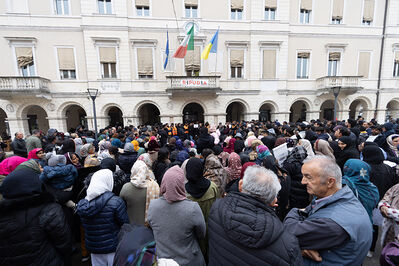 MANIFESTAZIONE PAKISTANI PORTOMAGGIORE