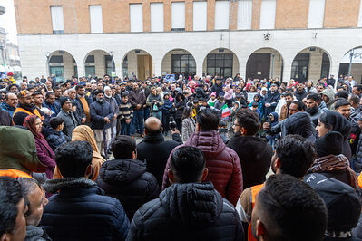 MANIFESTAZIONE PAKISTANI PORTOMAGGIORE
